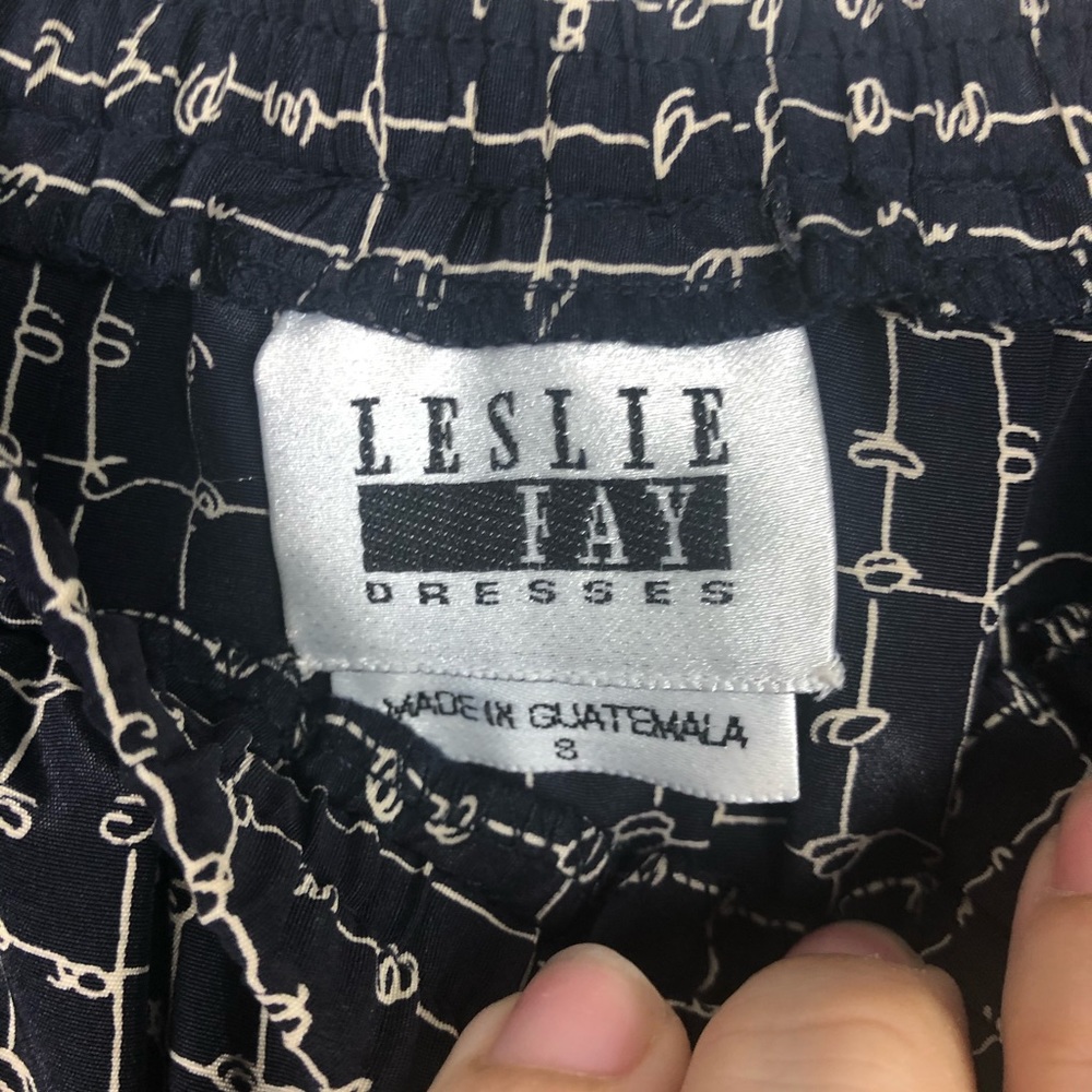 Leslie Fay navy midi skirt - Picture 4 of 5